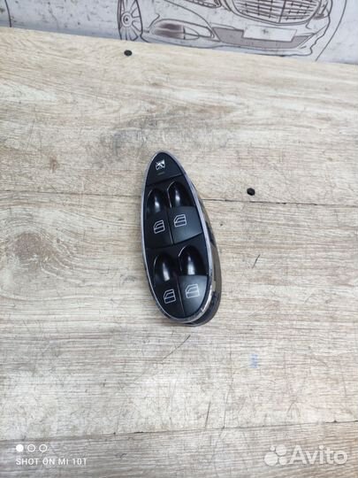 Пульт стеклоподъемников мерседес w211