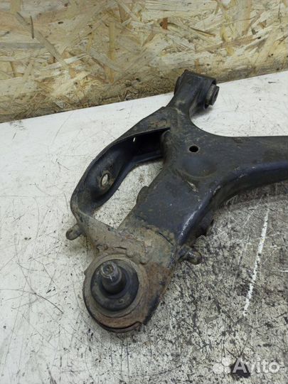 Рычаг подвески передний правый Land Rover