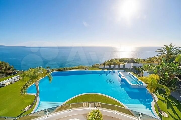 Дом 720 м² на участке 40 сот.