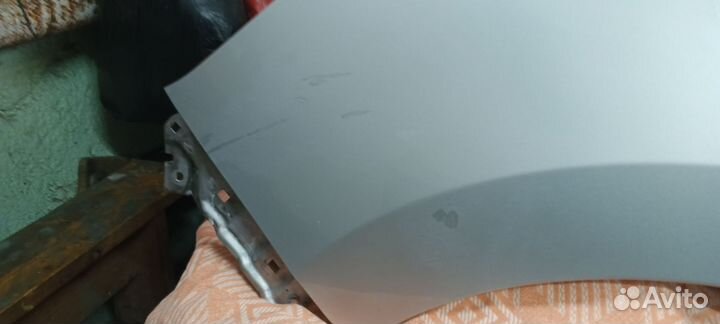 Крыло переднее левое ниссан серена