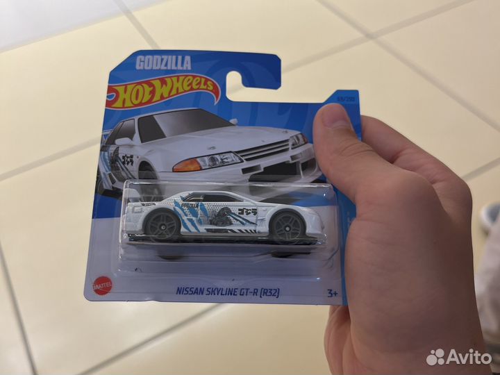 Nissan gtr r32 godzilla hotwheels