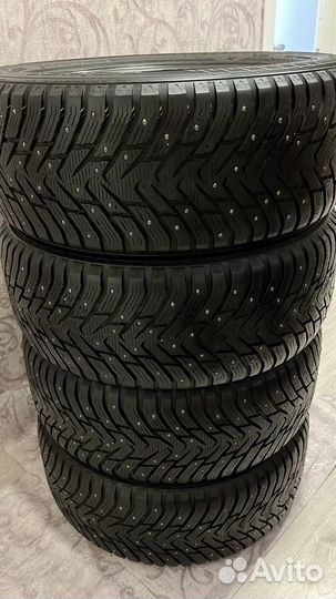 Nokian Tyres Hakkapeliitta 8 SUV 265/50 R20 T