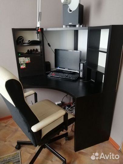 Компьютерный стол