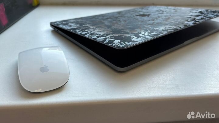 Macbook pro 15 2018 i9/32/1TB + Vega