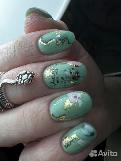 Мастер маникюра