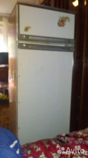 Холодильник бу ока