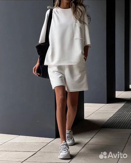 Костюм двойка женский с шортами