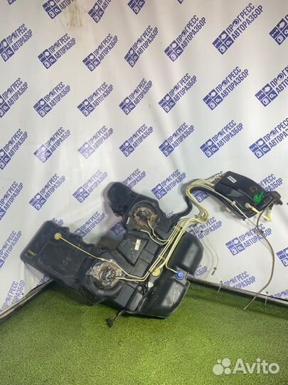 Бензобак Volkswagen Touareg кроссовер 3.2 BMV 2004