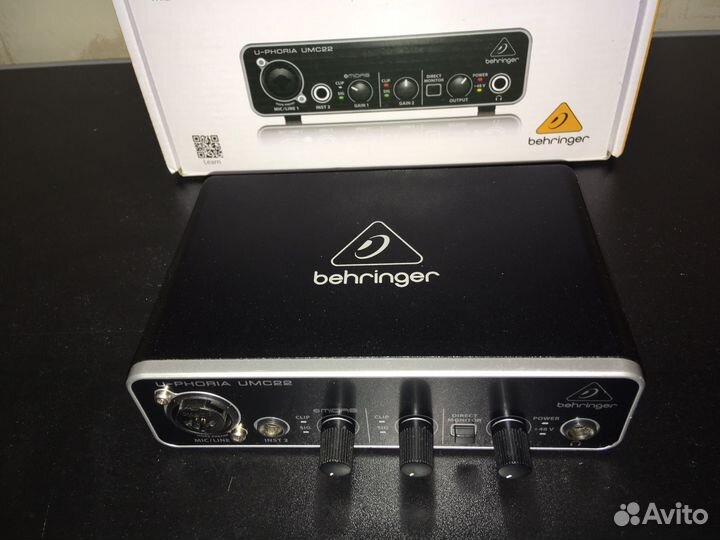 Внешняя звуковая карта behringer U-Phoria UMC22