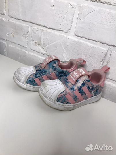 Кеды adidas для девочки