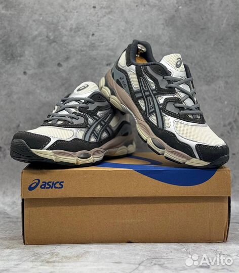 Мужские кроссовки Asics