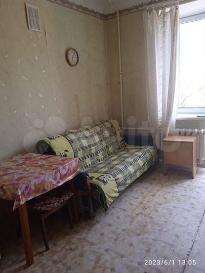 Комната 14 м² в 1-к., 4/4 эт.