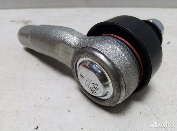 Наконечник рулевой правый Volkswagen Golf V