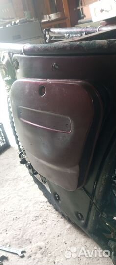 Бардачок иж 4