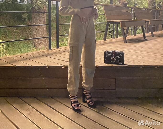 Продаются джинсы