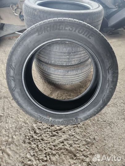 Bridgestone Alenza 001 235/55 R19