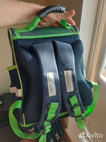 Школьный рюкзак (ранец)