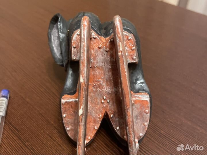 Лебедь, фигурные коньки