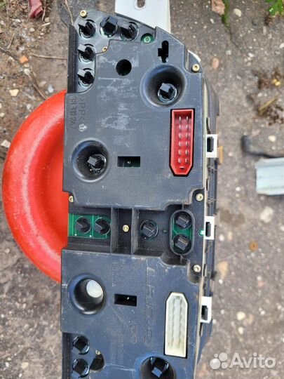 Приборная панель ваз 2110