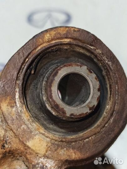 Кулак поворотный задний левый Subaru Impreza седан