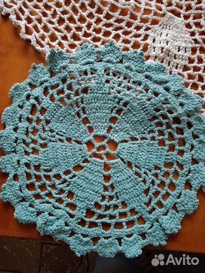 Салфетки, шапки, береты