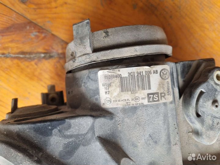 Фара правая битая