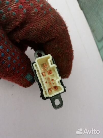 Кнопи стеклоподъемника Mazda 6 (GG) 2002-2007