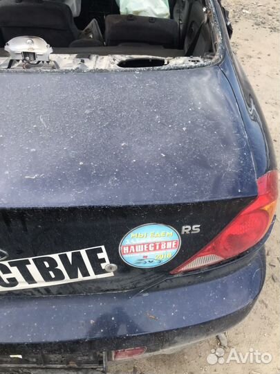 Kia Spectra крышка багажника