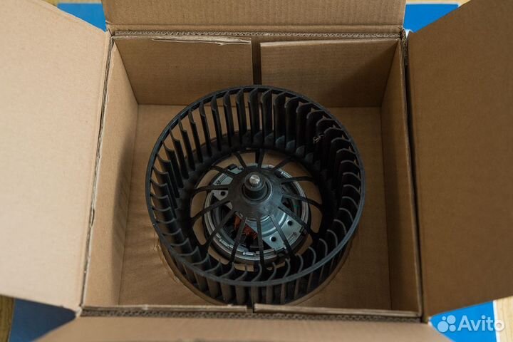 Моторчик печки Форд Фокус 2, Мондео, Куга (новый)