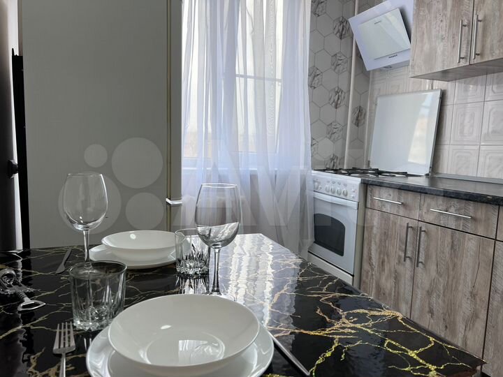 2-к. квартира, 51 м², 6/9 эт.