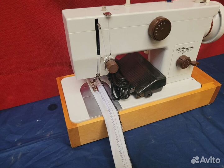Швейная машина Чайка 134а как новая
