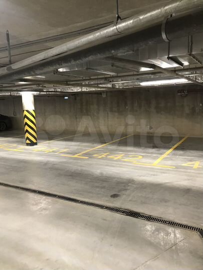 Машиноместо, 14 м²