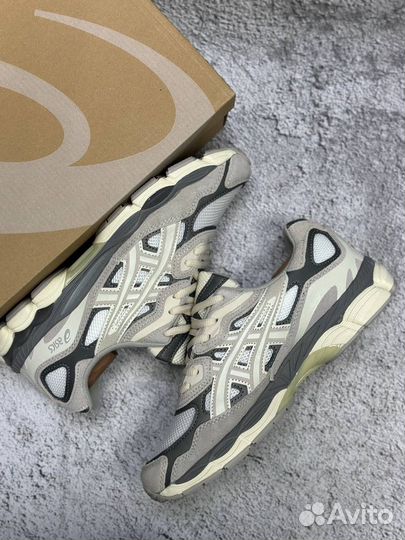 Кроссовки Asisc