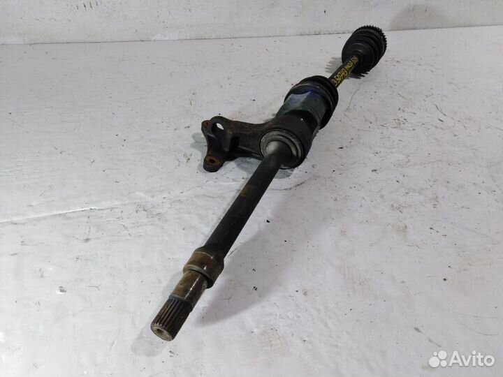 Привод передний правый