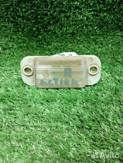 Подсветка номера Actyon (05-14) R Б\У (арт. 8379031002)