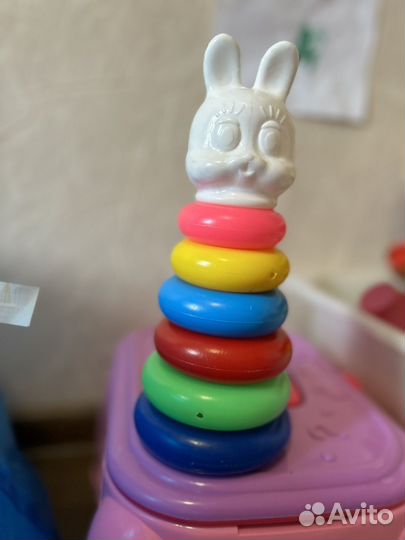 Игрушки отдам 200