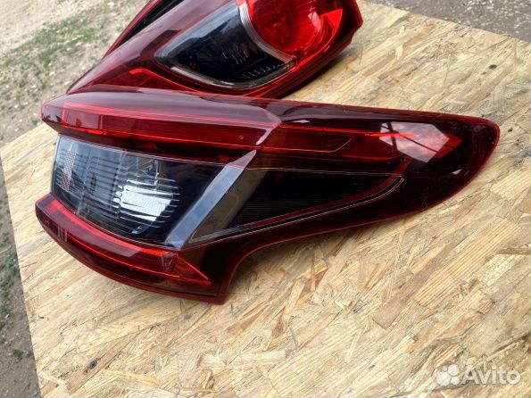 Фонарь задний правый Nissan Qashqai J11