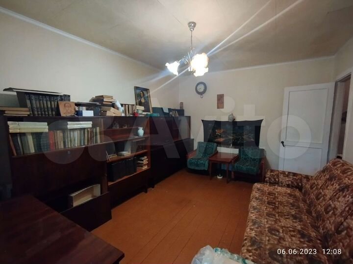 2-к. квартира, 50 м², 1/2 эт.