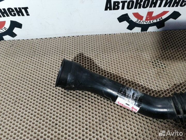 Патрубок Ssangyong Rexton 2.7D D27DT 2005