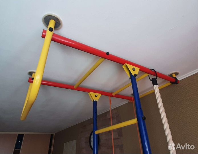 Детский спортивный уголок