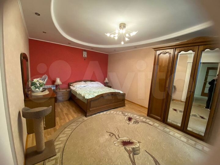 3-к. квартира, 100 м², 7/9 эт.