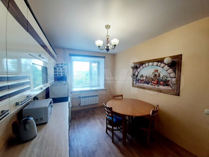 3-к. квартира, 79,3 м², 3/6 эт.