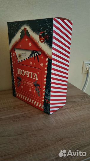 Новогодняя упаковочная коробка