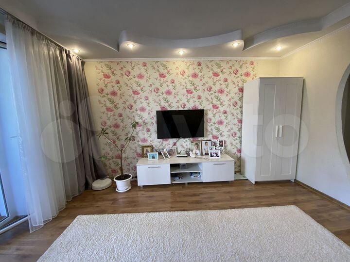 3-к. квартира, 66 м², 1/9 эт.