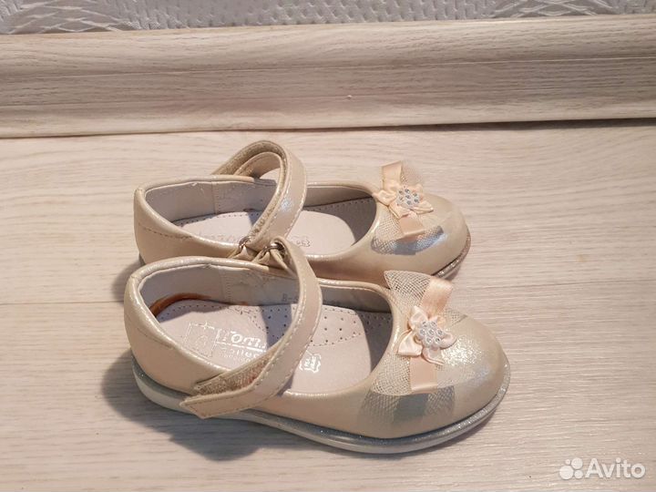 Туфли для девочки 23 размер