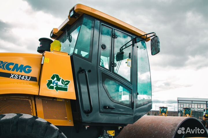 Дорожный каток XCMG XS143J, 2023