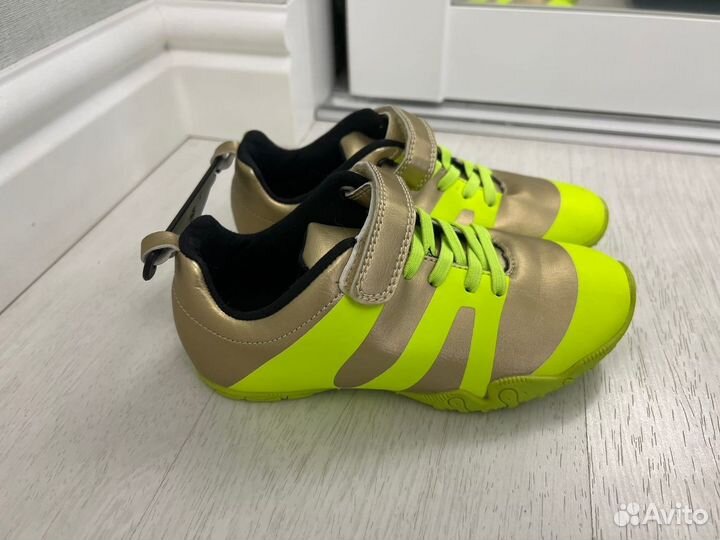 Спортивные бутсы 18,5 см новые H&M