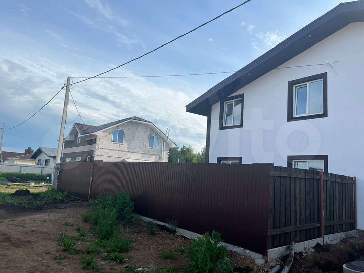 Дом 126 м² на участке 5 сот.