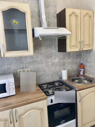 2-к. квартира, 50 м², 2/4 эт.