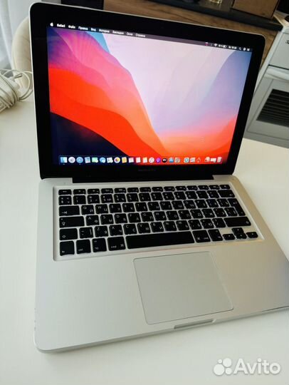 Apple MacBook Pro 13 \ Intel i7 \ 8gb \ ssd+hdd